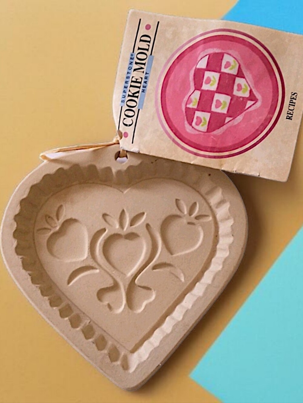 Heart Shaped Cookie Mold Pottery Springerle Superstone Sassafras Recipe Booklet.